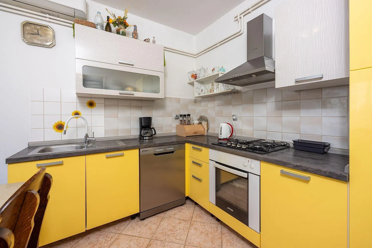 Hundefreundliches Apartment Nur 150 Meter Zum Strand Mit Meerblick, Bbq, Wifi Dramalj