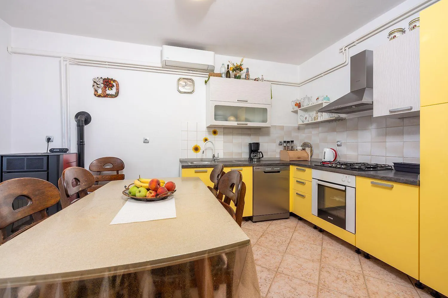 Hundefreundliches Apartment Nur 150 Meter Zum Strand Mit Meerblick, Bbq, Wifi Dramalj Croatia